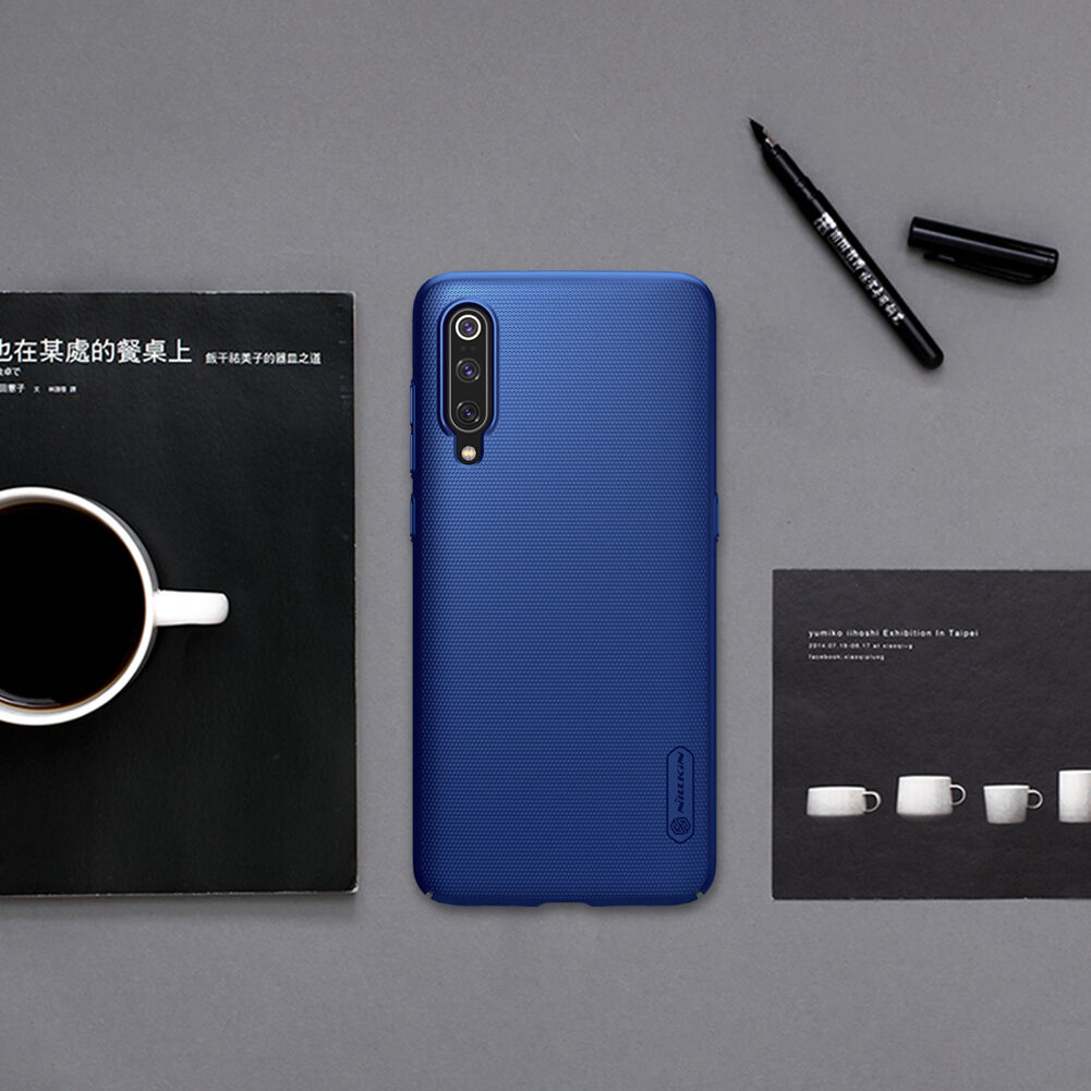 Nillkin drážkovaný kryt z tvrdého plastu pre Xiaomi Mi 9 - červený