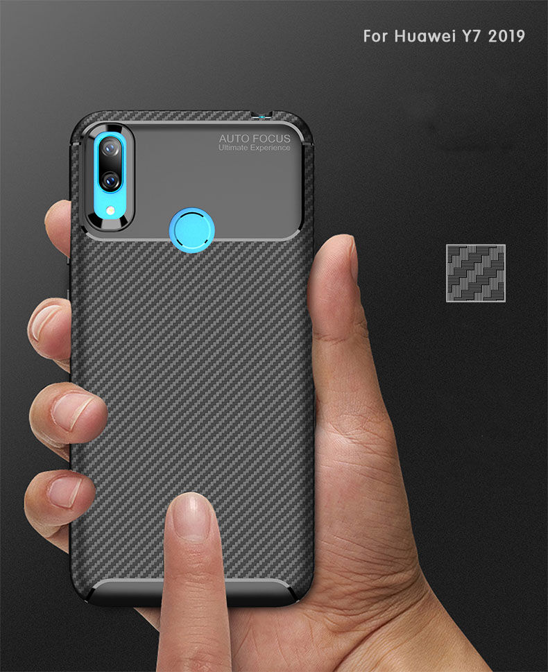 Plastový kryt s textúrou karbónu pre Huawei Y7 (2019) - tmavomodrý
