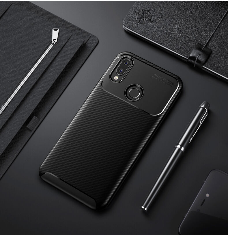 Plastový kryt s textúrou karbónu pre Huawei Nova 3i - čierny