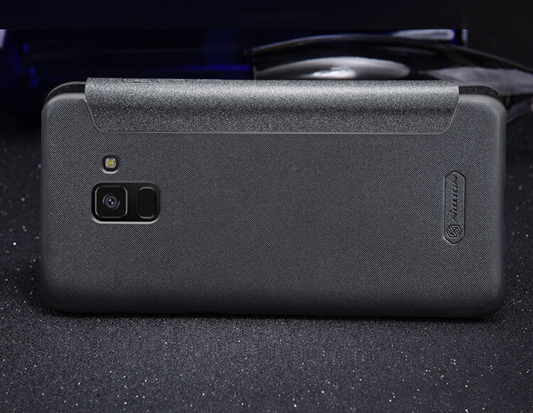 Nillkin Sparkle flipové puzdro pre Samsung Galaxy A8 Plus (2018) - sivé