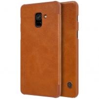 Nillkin Qin Kožené flipové puzdro pre Samsung Galaxy A8 Plus (2018) - hnedé