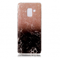 Plastový kryt mramor pre Samsung Galaxy A8 (2018) - hnedočierny